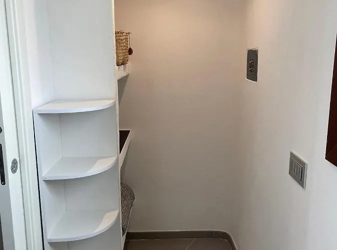 Bella Vista Apartment *